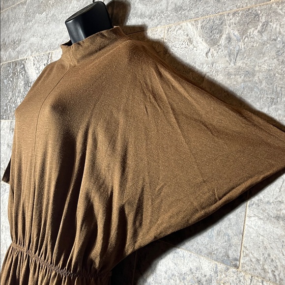 💥HP💥PROLOGUE Turtleneck Bat Wing Midi Dress – Medium – Brown/Tan - Picture 6 of 8